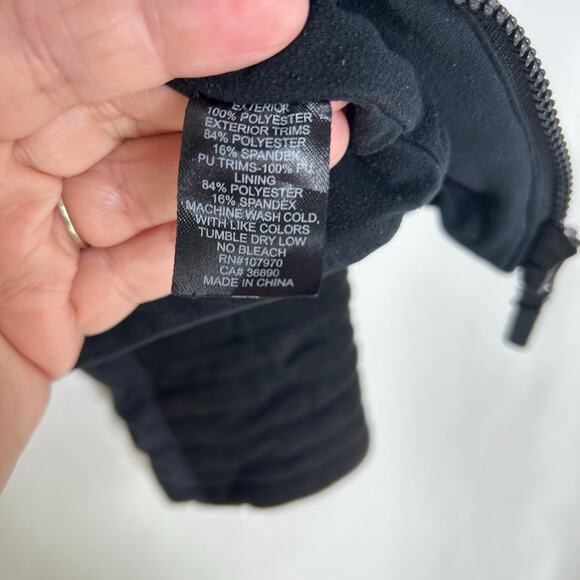 Kerrit women’s black quilted jacket zip up equestrian horses ranch size small - Picture 4 of 6